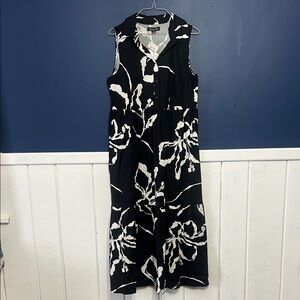 NWT Rachel Zoe Black and White Floral Sleeveless maxi Dress